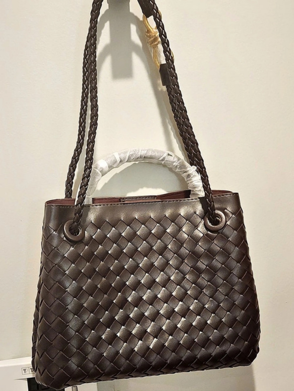 Woven Shoulder Bag in Brown Like New